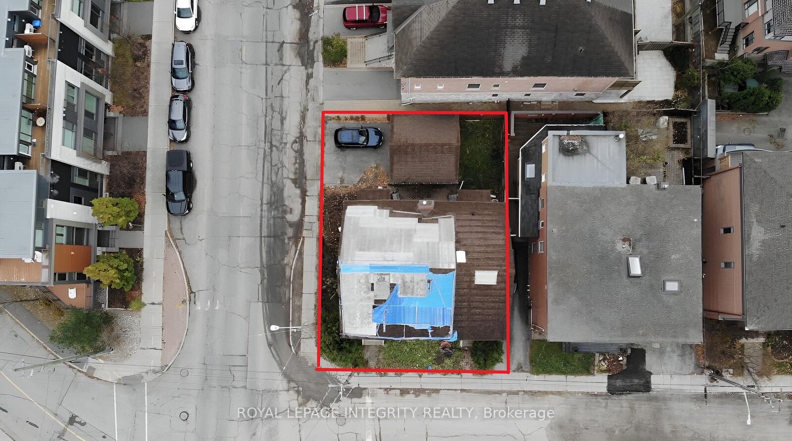 Property Photo:  24-26 Concord Street N  ON K1S 0Y2 