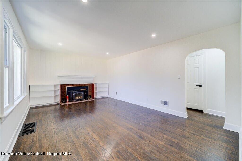 Property Photo:  63 Fairview  NY 12401 