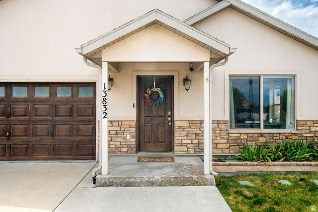 Property Photo:  13832 S Kyle Earl Ln W  UT 84096 