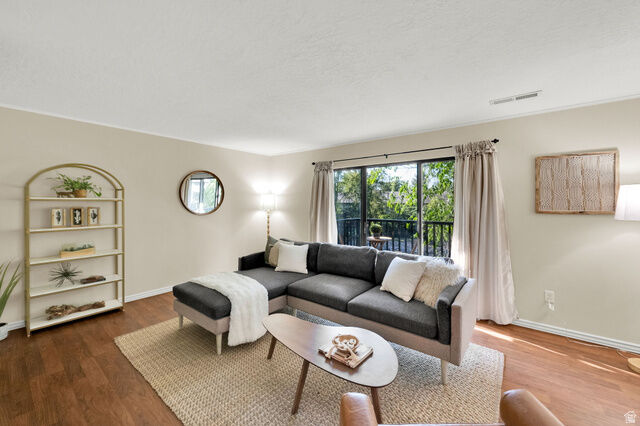 Property Photo:  4720 S Woodduck Ln E  UT 84117 