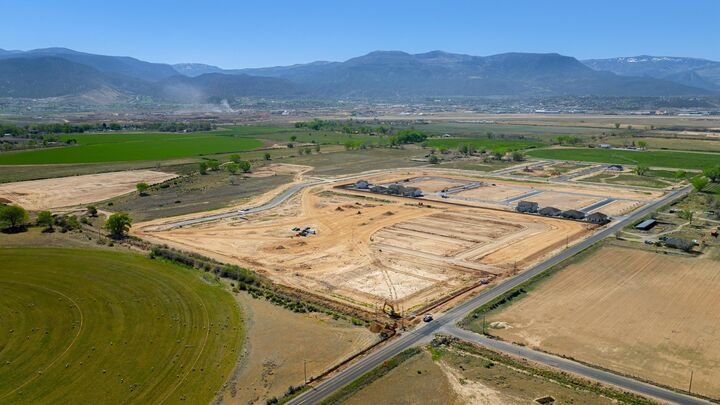 Property Photo:  2748 N Chelsey Parkway  UT 84721 