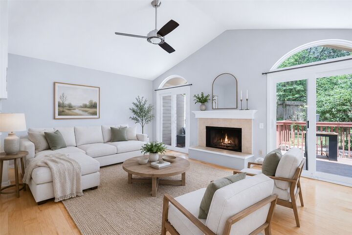 Property Photo:  6616 Mesa Hollow Drive  TX 78750 