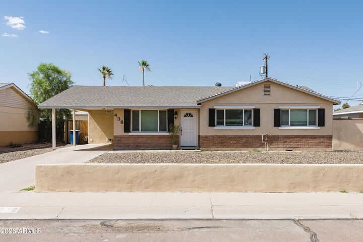 Property Photo:  438 E Pierce Street  AZ 85288 