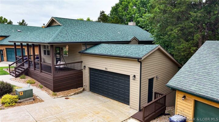 Property Photo: 204 Weiskopf Way MO 65020