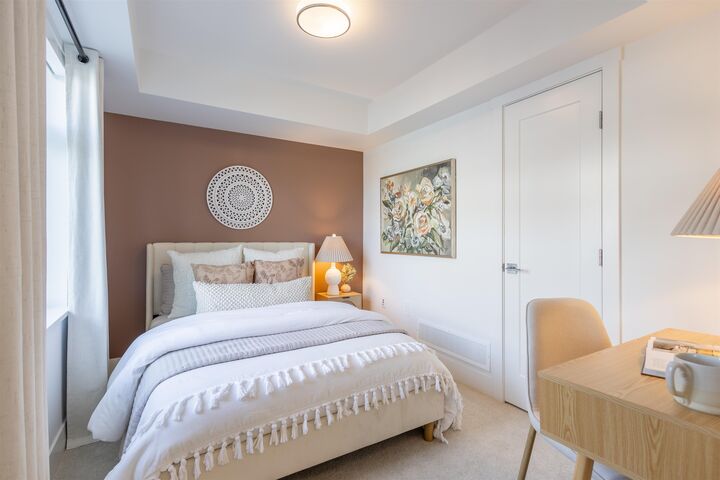 Property Photo:  16325 21 Avenue 6  BC V3S 9M8 