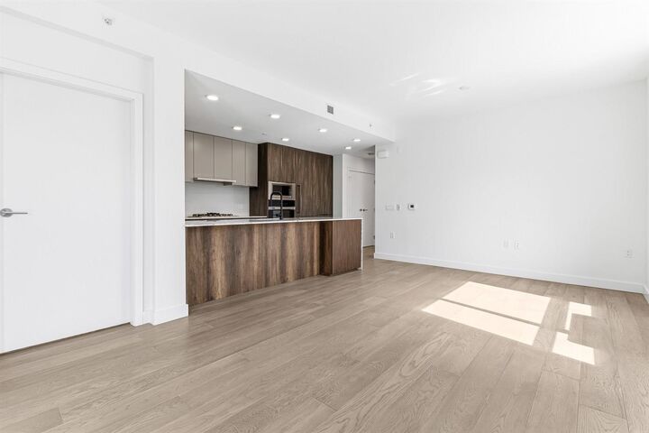 Property Photo: 3590 W 39th Avenue 206 BC V6N 3A5