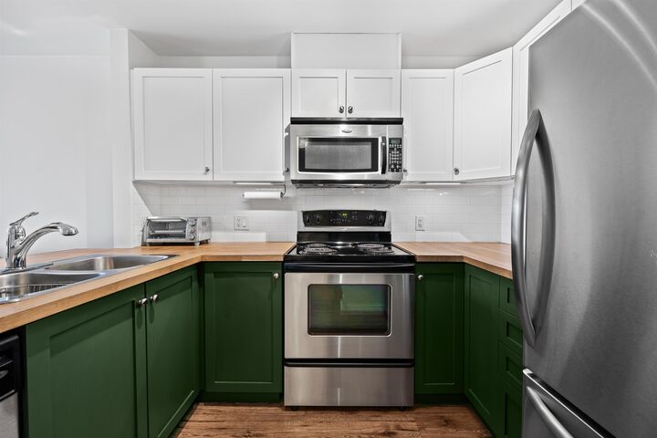 Property Photo:  315 Knox Street 312  BC V3L 0B5 