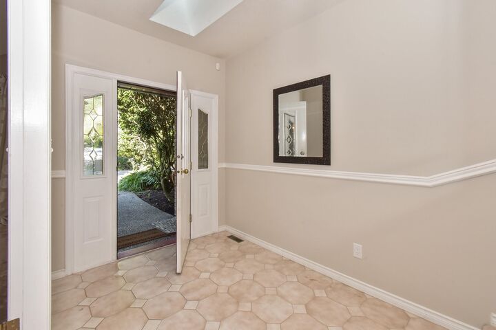 Property Photo: 13056 22A Avenue BC V4A 8Y4