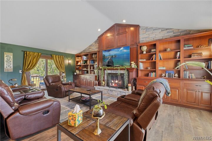 Property Photo:  5496 Hartford Drive  NY 14094 