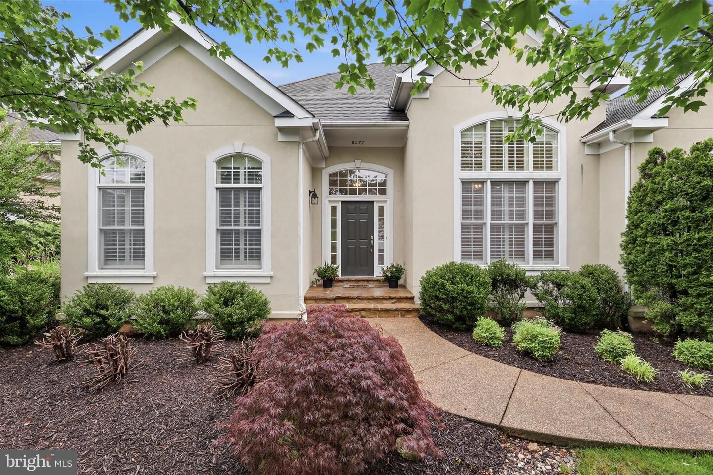 Property Photo: 8277 Roxborough Loop VA 20155