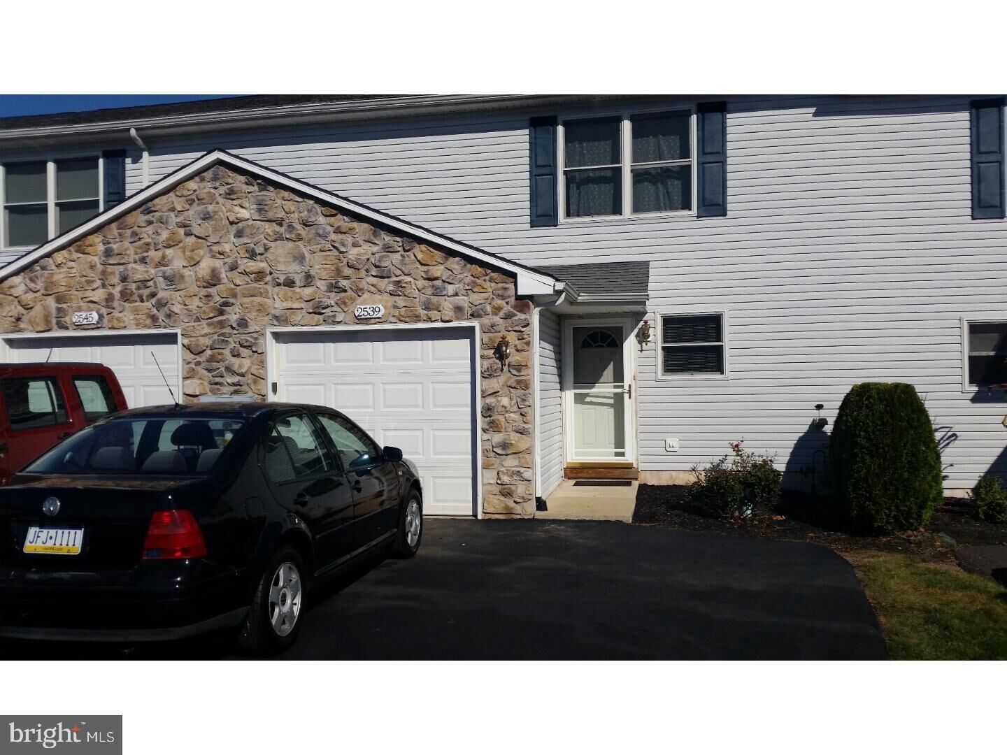 Property Photo:  2539 Sanibel Court  PA 18951 