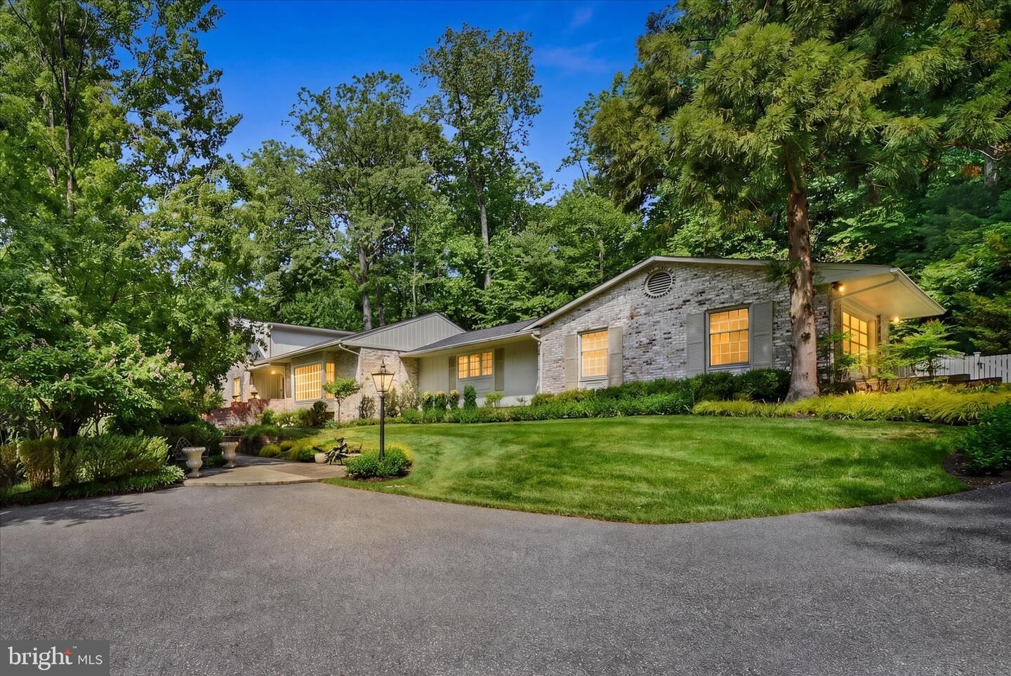 Property Photo:  11 Caveswood Lane  MD 21117 