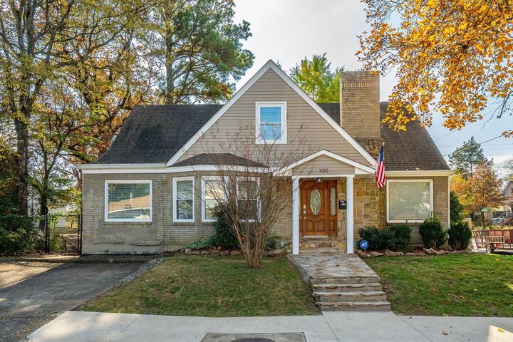 Property Photo: 100 Forest Park Place AR 71901