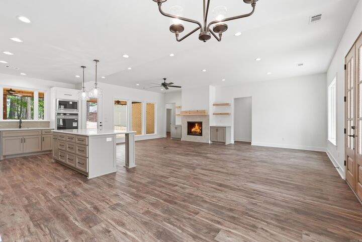 Property Photo: 81 Elcano Drive AR 71909