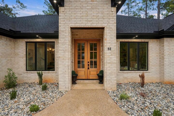 Property Photo:  81 Elcano Drive  AR 71909 