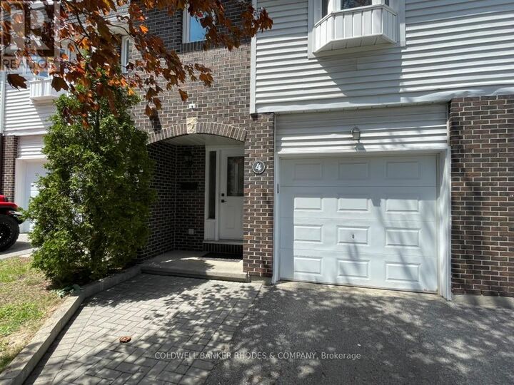 Property Photo:  4 Almond Lane  ON K2L 3T2 