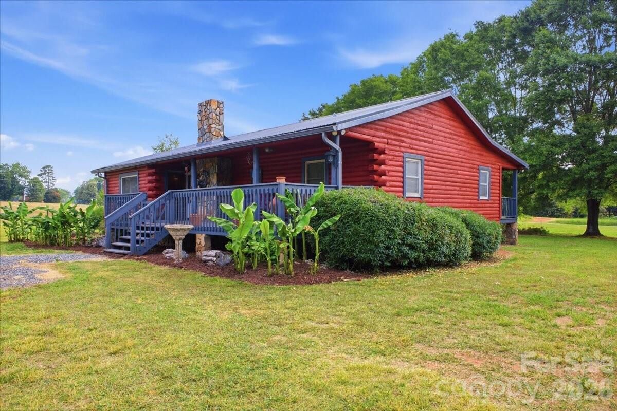 Property Photo:  4639 Hickory Lincolnton Highway  NC 28658 