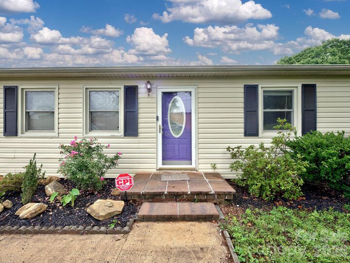 Property Photo: 109 Oxford Street NC 28152