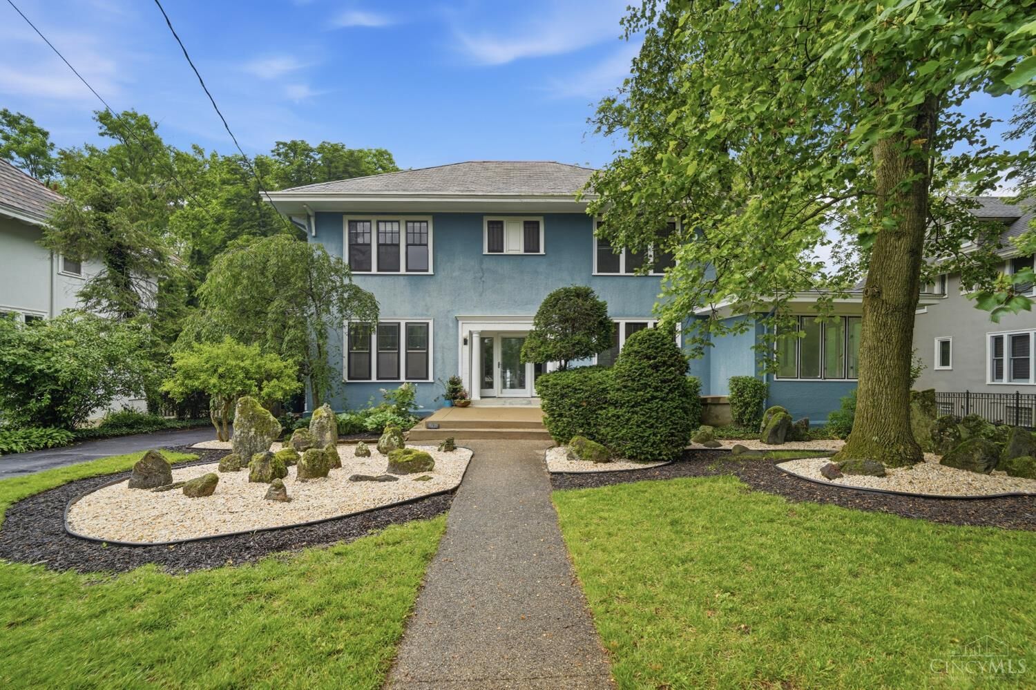 Property Photo:  2200 East Hill Avenue  OH 45208 