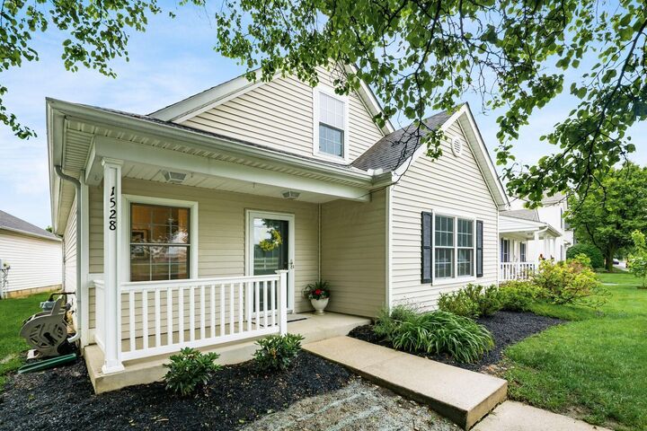 Property Photo:  1528 Electra Street  OH 43240 