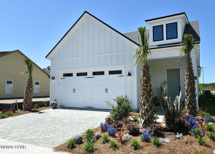 Property Photo: 759 Light Cast Way FL 32413