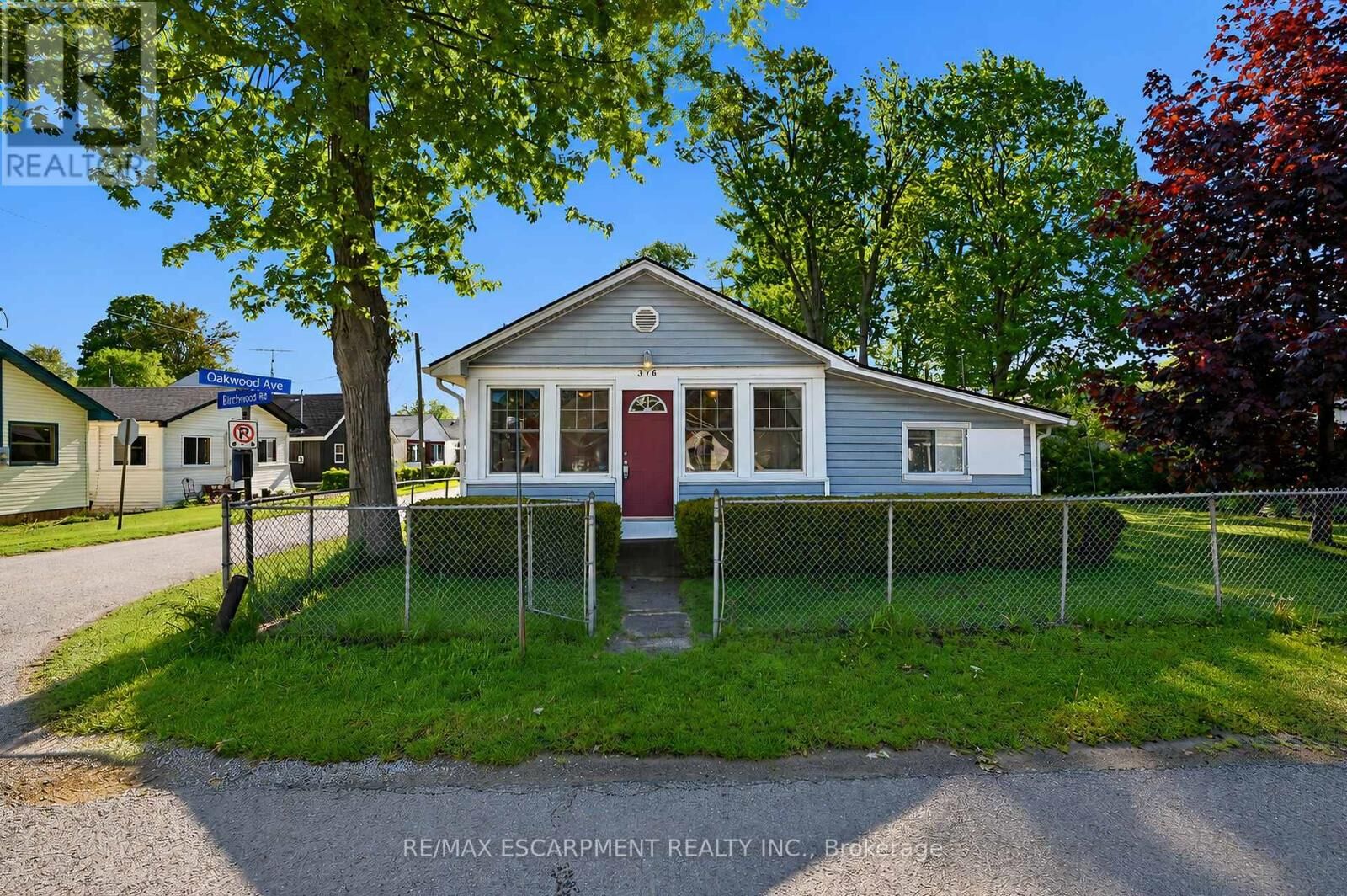 Property Photo:  376 Oakwood Avenue  ON L0S 1B0 