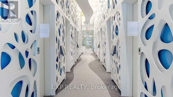 Property Photo:  1 Bloor Street 2806  ON M4W 0A8 
