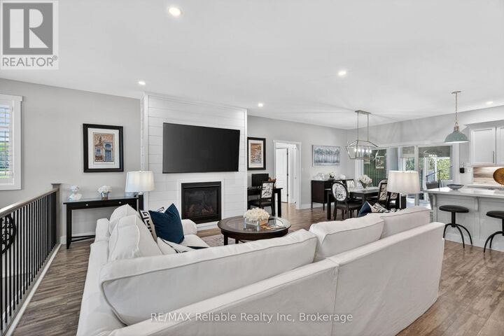 Property Photo: 8 Fawn Creek Lane ON N0M 1G0