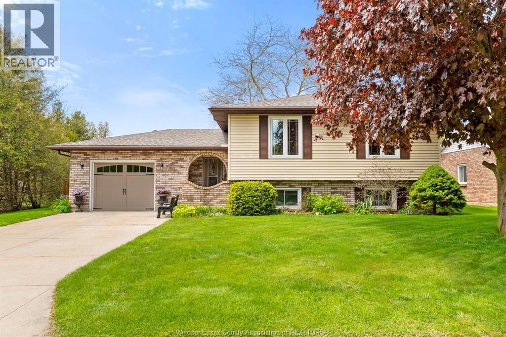 Property Photo:  42 William Avenue  ON N9Y 3T4 