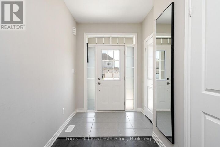 Property Photo: 281 Springfield Crescent ON L0M 1S0
