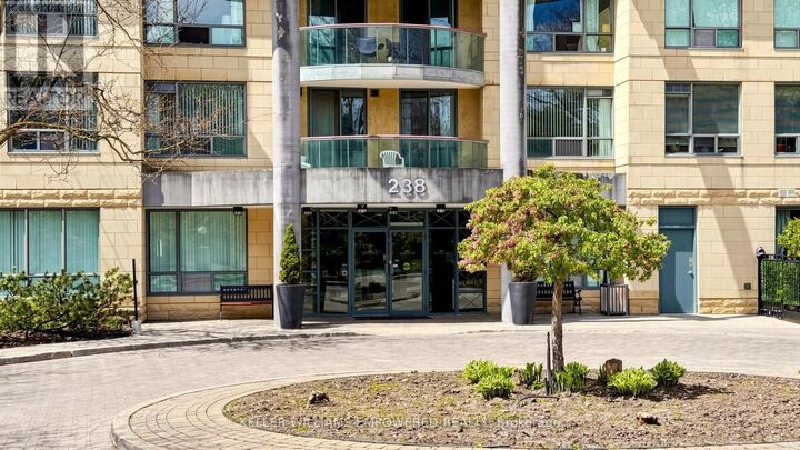 Property Photo: 238 Doris Avenue 1511 ON M2N 6W1