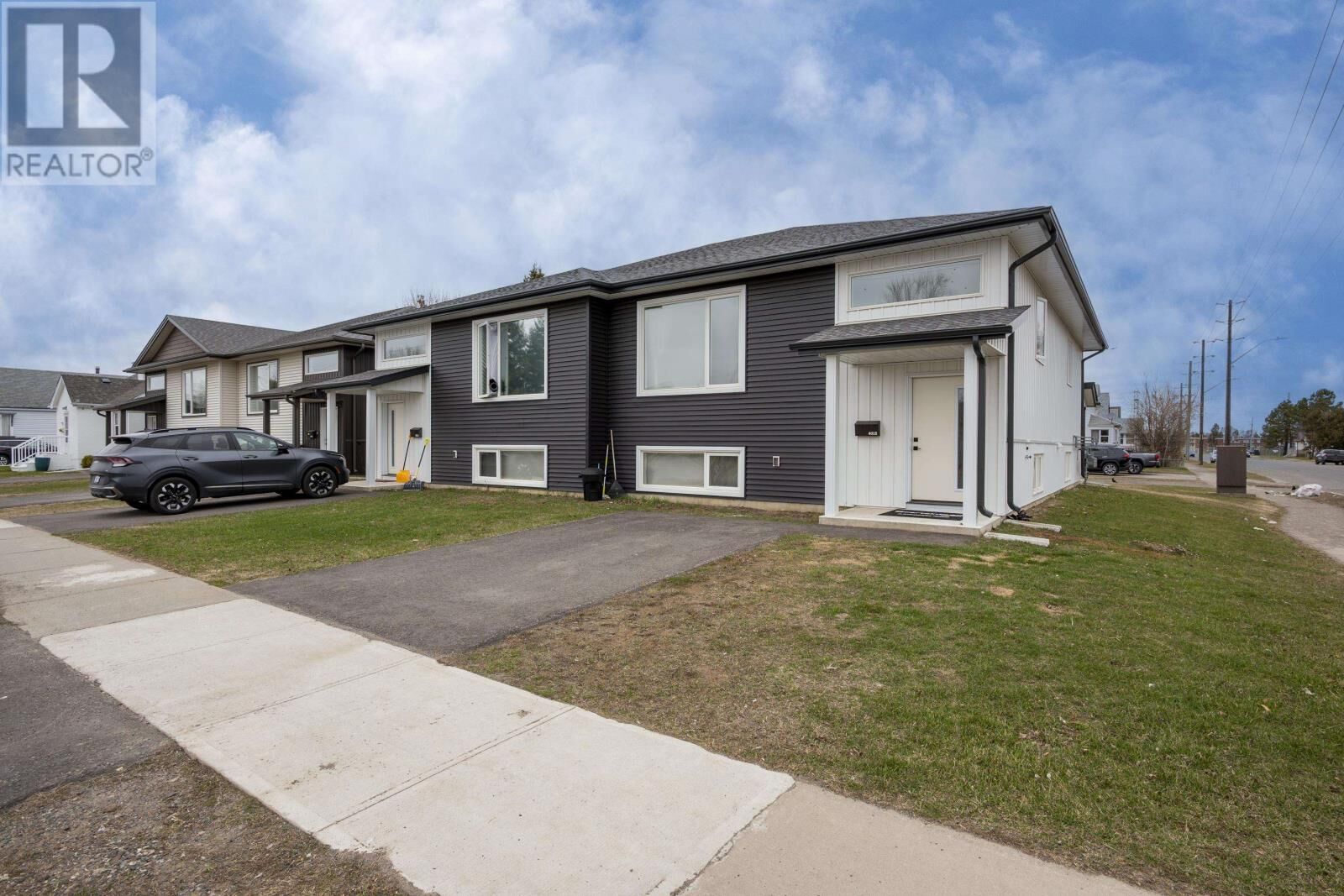 Property Photo: 401 Empire Ave ON P7E 4S3
