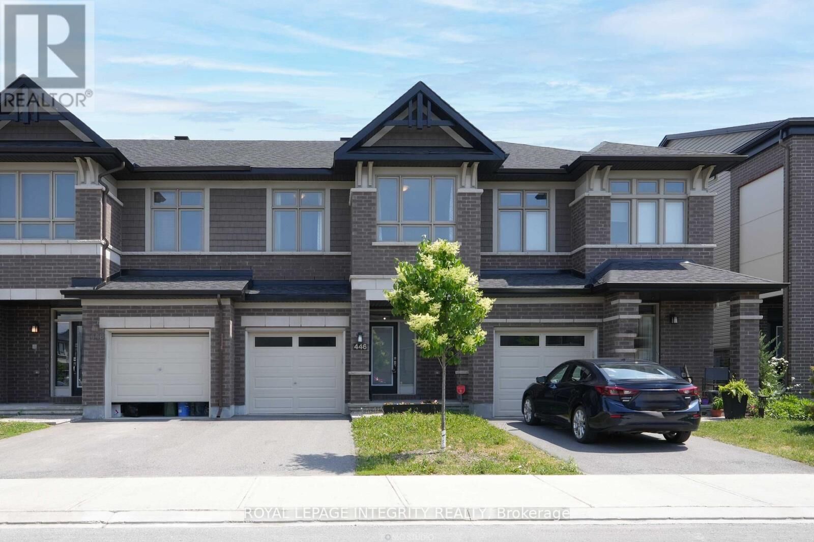 Property Photo:  446 Markdale Terrace  ON K1X 0B5 