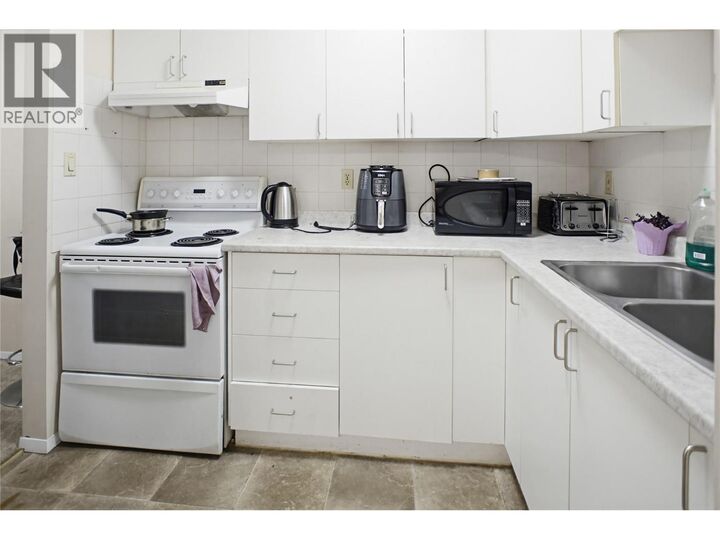 Property Photo: 1435 Summit Drive 70 BC V2E 1S4