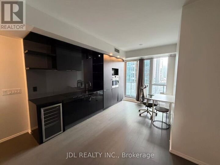 Property Photo: 70 Temperance Street 1514 ON M5H 0B1