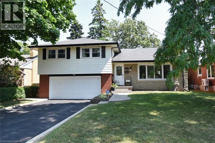 33 Burwell Avenue — photo 1