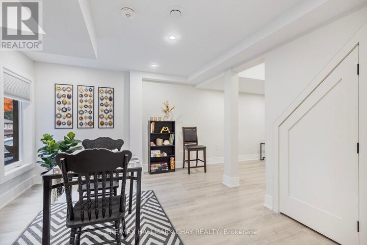 Property Photo:  12 Tower Court Lower  ON L3Z 2V2 