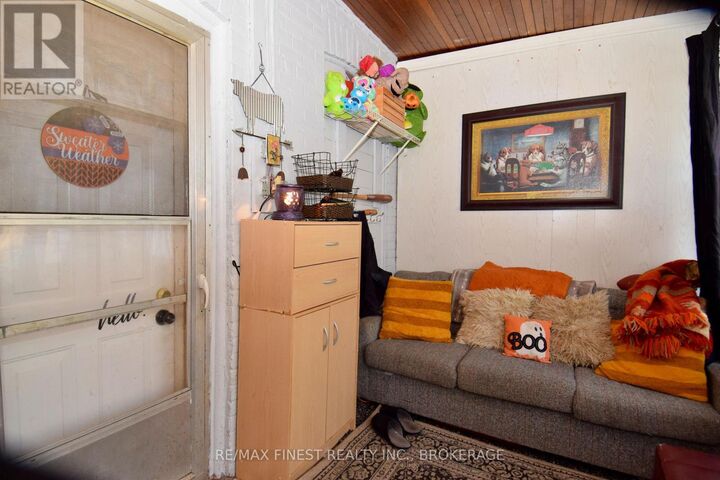 Property Photo:  9-11 Bridge Street East  ON K7R 1J5 