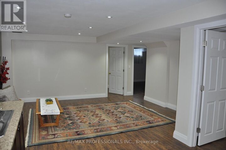 Property Photo:  4889 Potomac Court Bsmt  ON L5R 0B1 