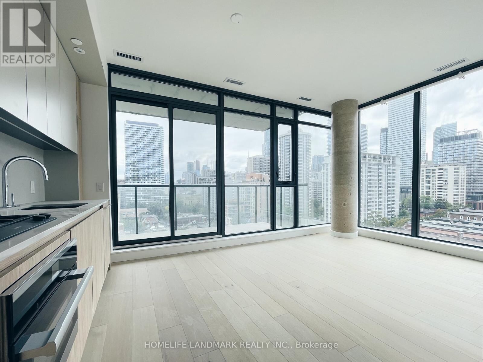 Property Photo:  81 Wellesley Street East 903  ON M4Y 1H8 