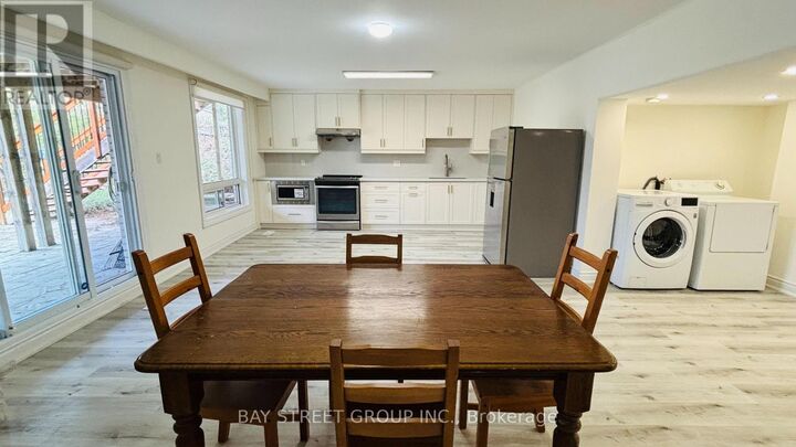 Property Photo:  5 Warlock Crescent  ON M2K 2H8 