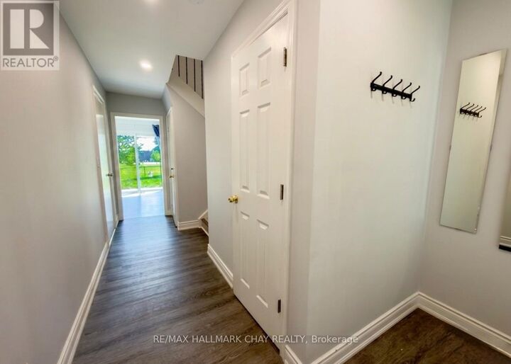 Property Photo:  19 Carol Road  ON L4N 3P6 