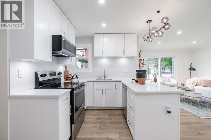 Property Photo:  2520 Gordon Avenue  BC V3C 2K4 