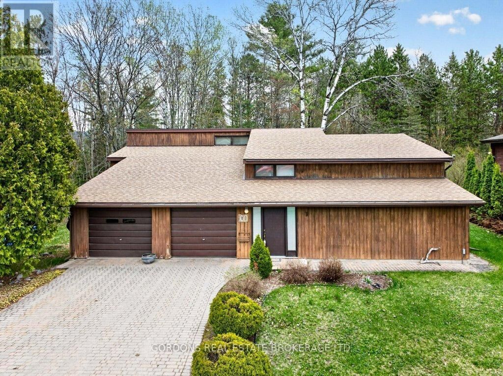 Property Photo: 100 Frontenac Crescent ON K0J 1P0
