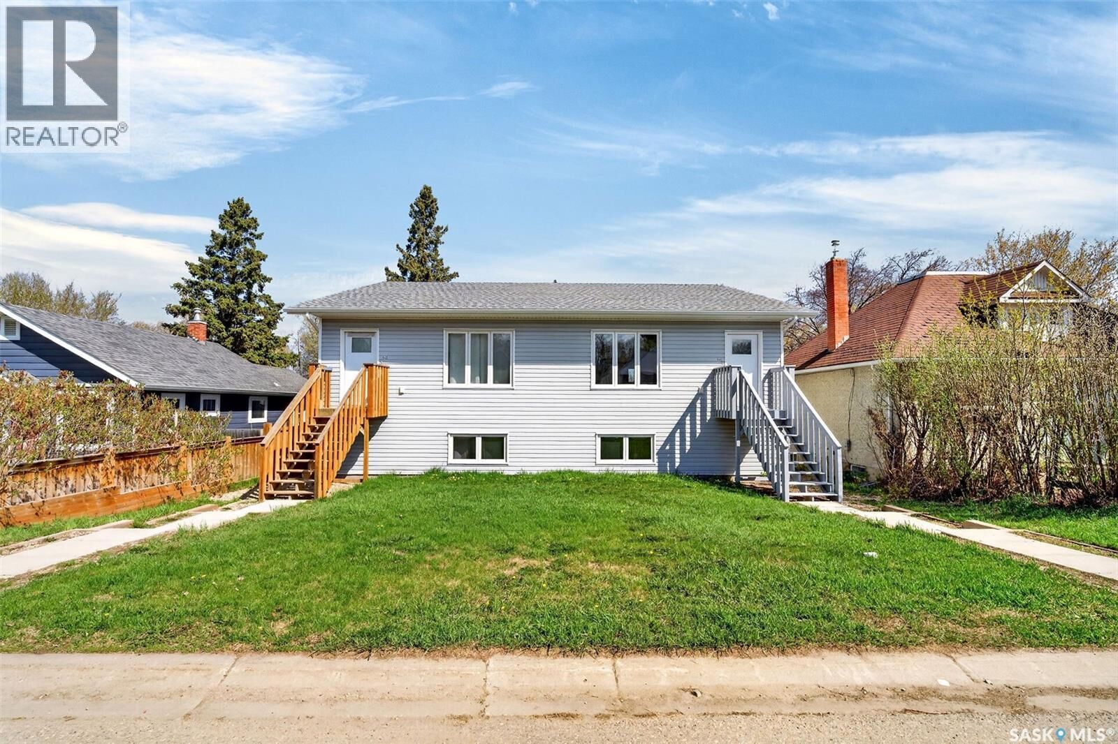 Property Photo: 542 21st Street E SK S6V 1M4