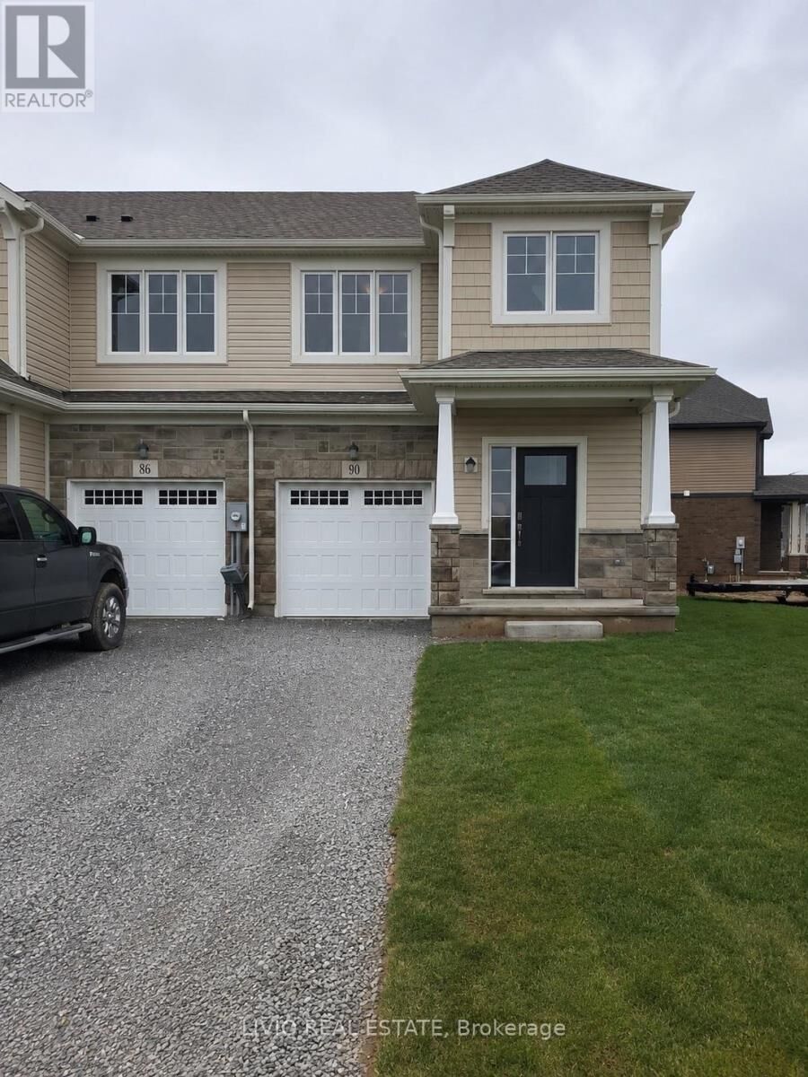 Property Photo:  90 Alicia Crescent  ON L2V 0M2 