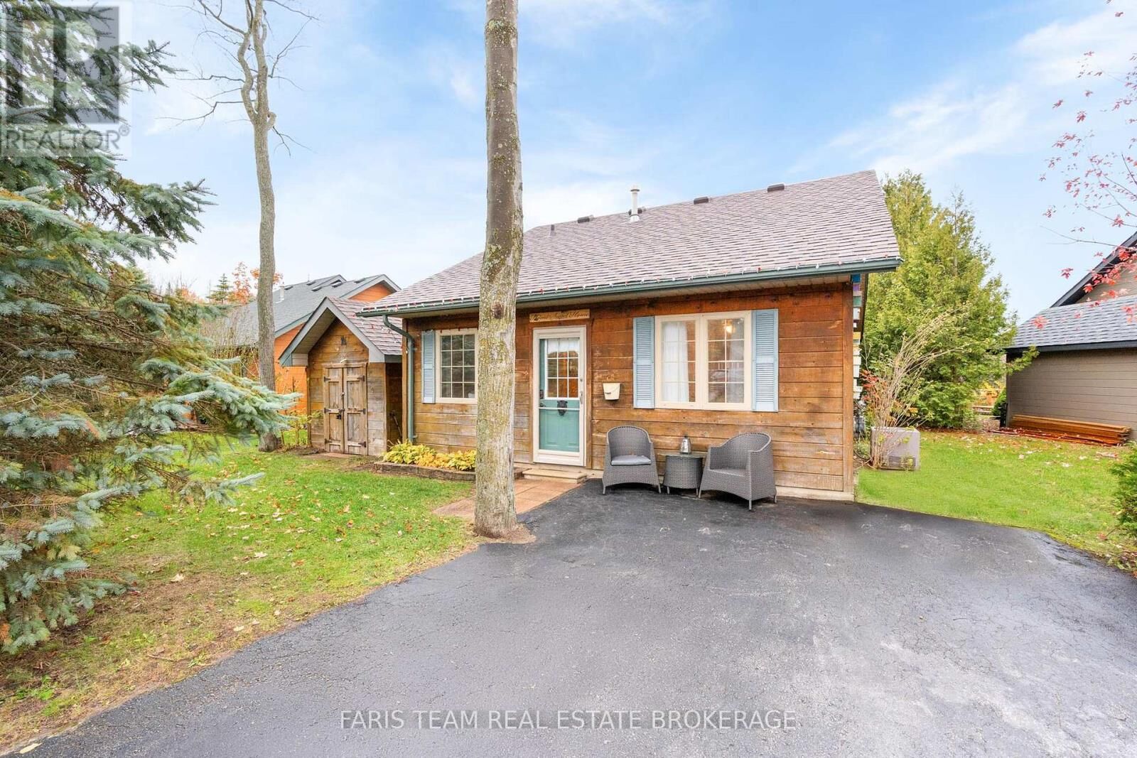 Property Photo: 12 Cabin Crescent ON L9Z 1X7