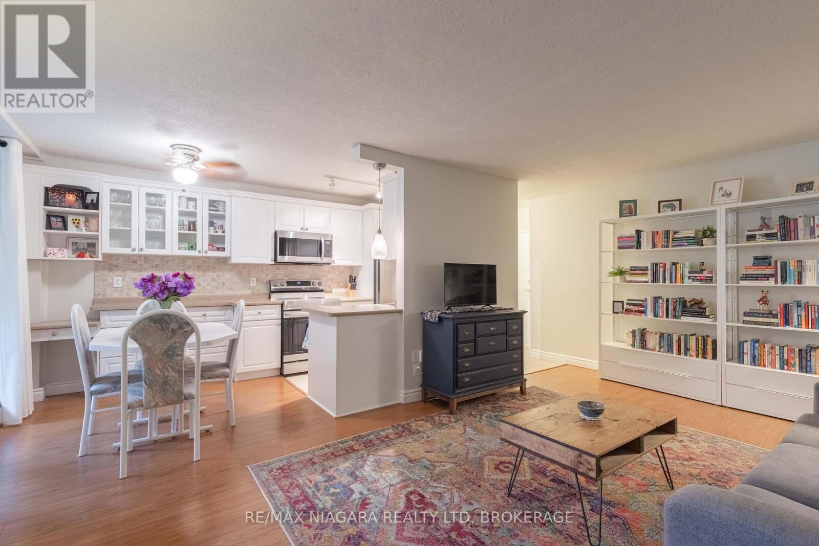 Photo de la propriété:  6390 Huggins Street 209  ON L2J 1H1 