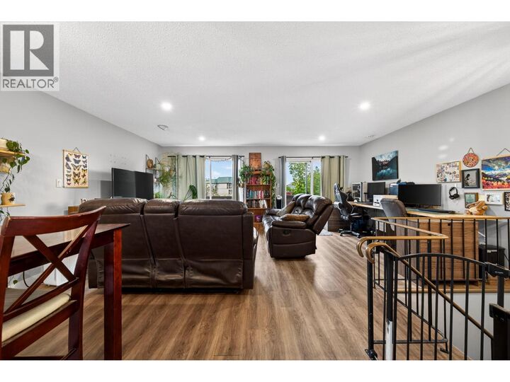Photo de la propriété:  250 Pemberton Terrace 9  BC V2C 6A9 