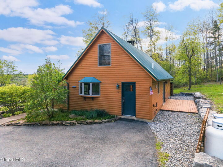 Property Photo:  284 Sprakers Road  NY 12160 